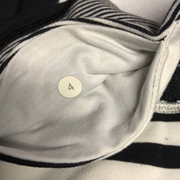 Lululemon wunder under size 4 - Picture 6 of 7